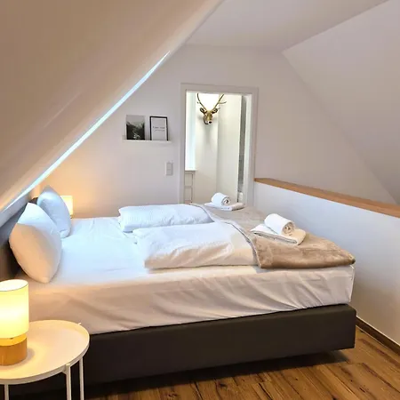 Apartment 21133 *
